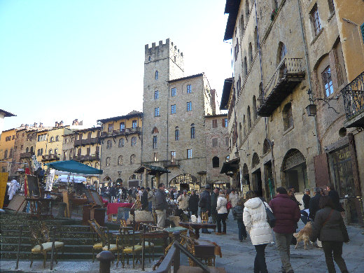 Arezzo: Palazzo Lappoli e Fiera dell'antiquariato