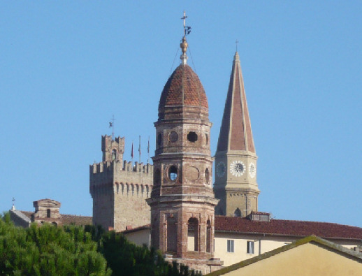 Arezzo: Torre Comunale, Campanile SS. Flora e Lucilla e Campanile del Duomo