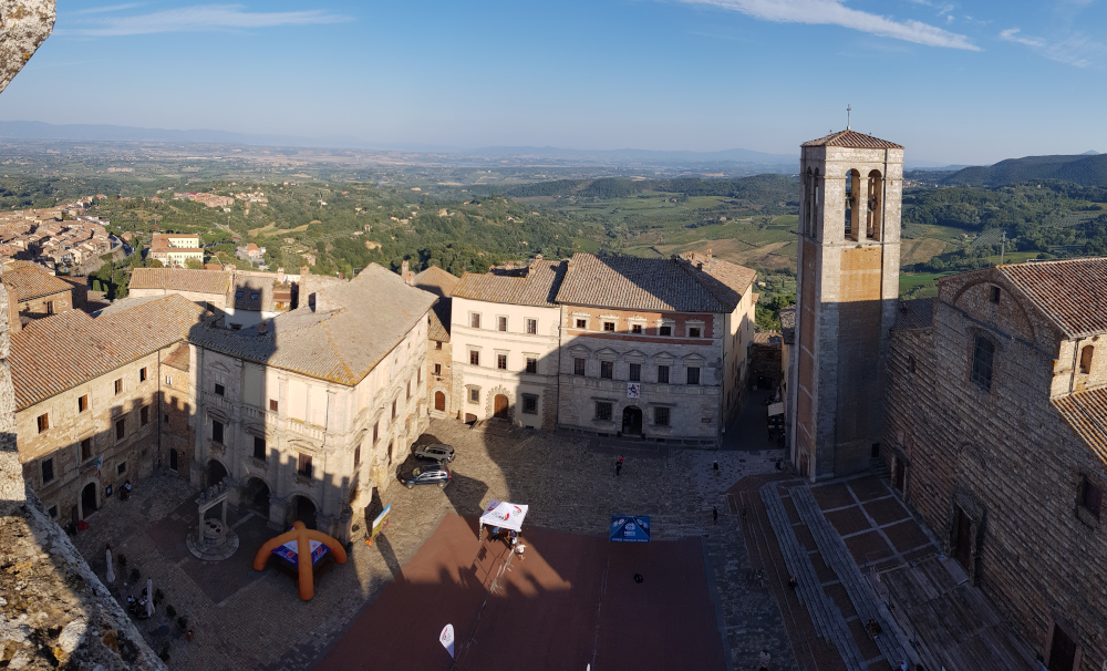 Montepulciano Piazza Grande