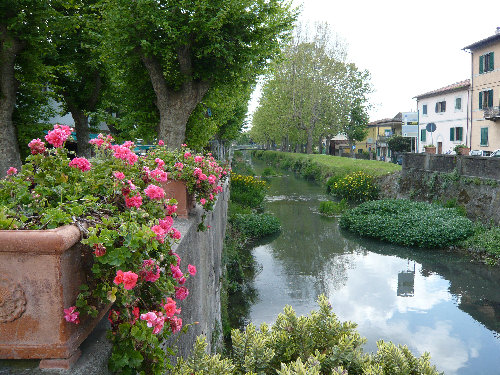 Fiume Serchio lungo San Giuliano Terme