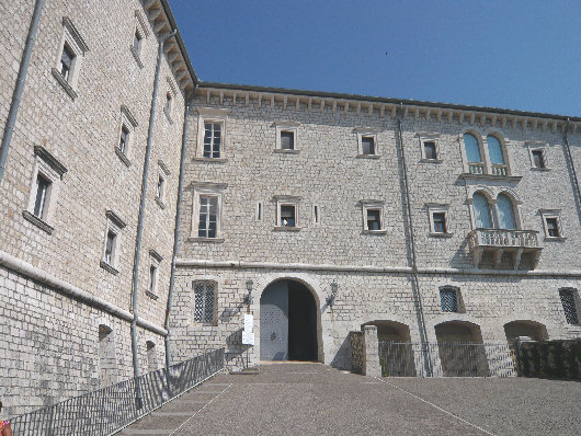 Ingresso per i visitatori dell'Abbazia di Montecassino