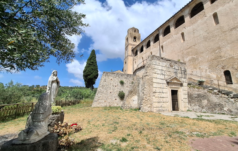 Eboli Basilica di San_Pietro alli Marmi