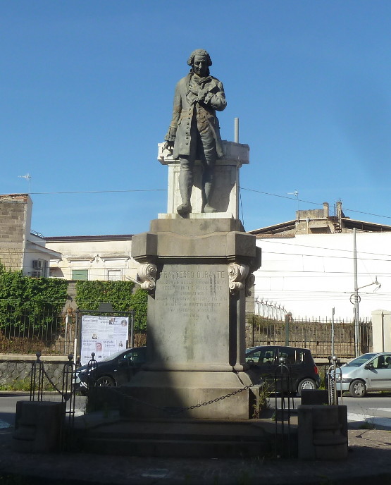 Frattamaggiore statua Francesco Durante
