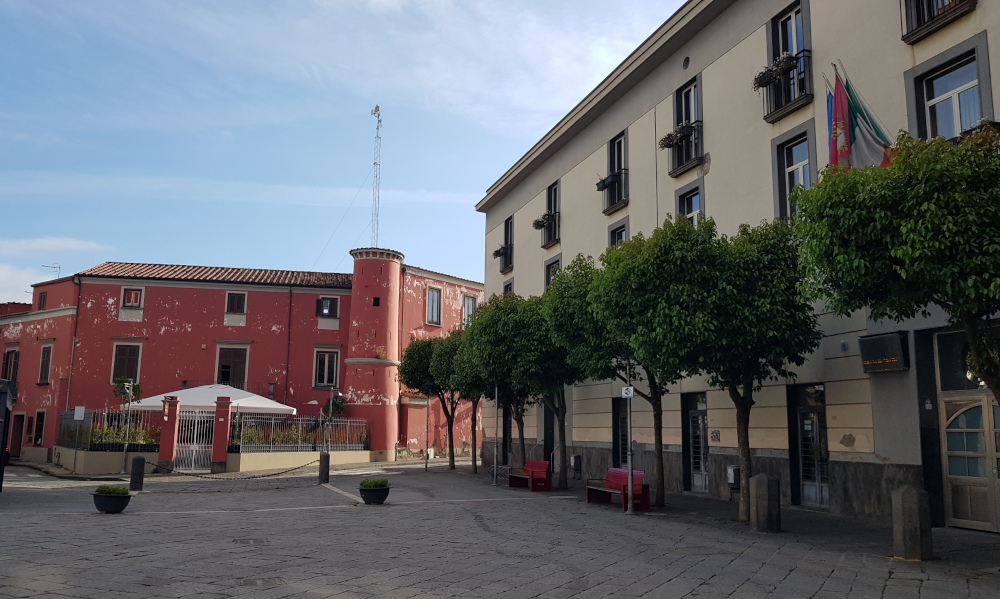 Pomigliano d'Arco Piazza_Municipio