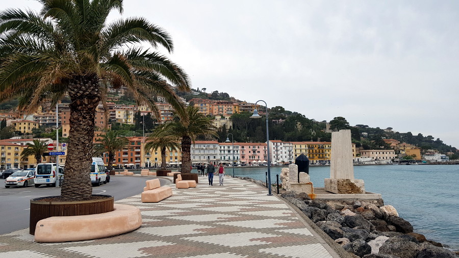 Porto Santo Stefano: Lungomare dei Navigatori