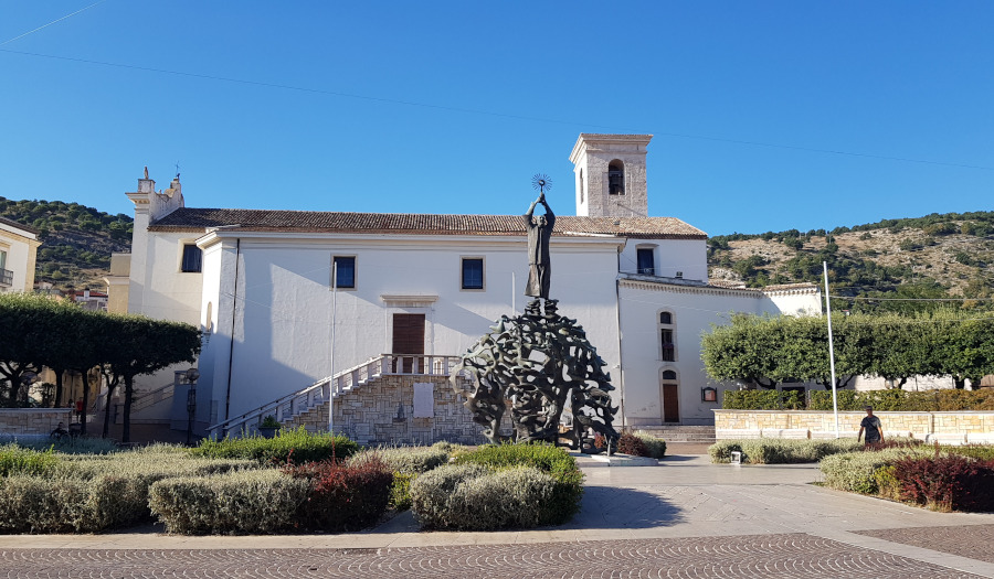 SanGiovanni_Rotondo Piazza Padre_Pio.