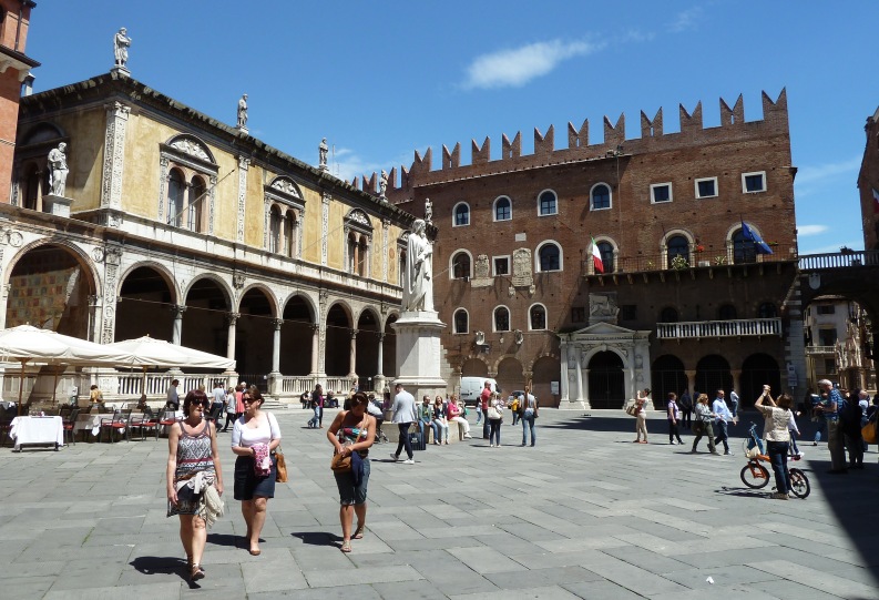 Verona Piazza_dei_Signori