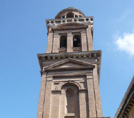 Foto del Campanile di Santa Barbara di Mantova