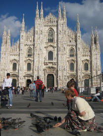 Duomo di Milano con colombi