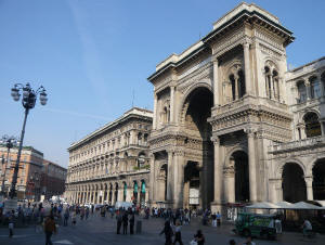 Galleria Vittorio Emanuele II e Piazza Duomo