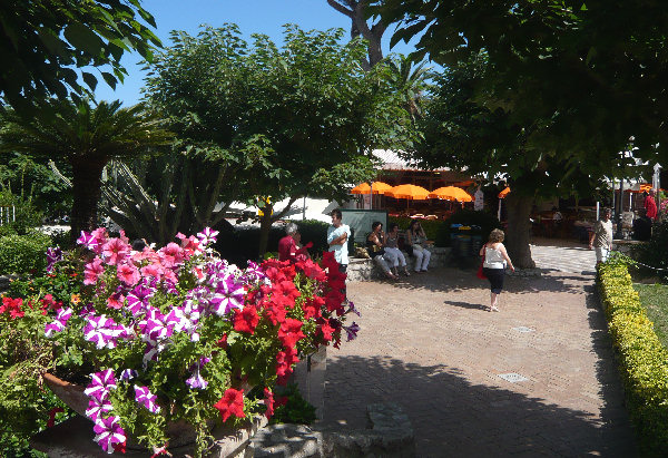 Foto giardinetti Piazza_Vittoria Anacapri