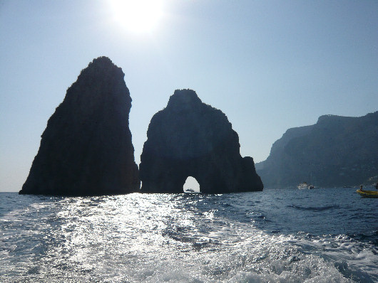 Faraglioni di Capri visti dal giro in barca