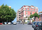 Piazza antistante le ferrovie dello Stato