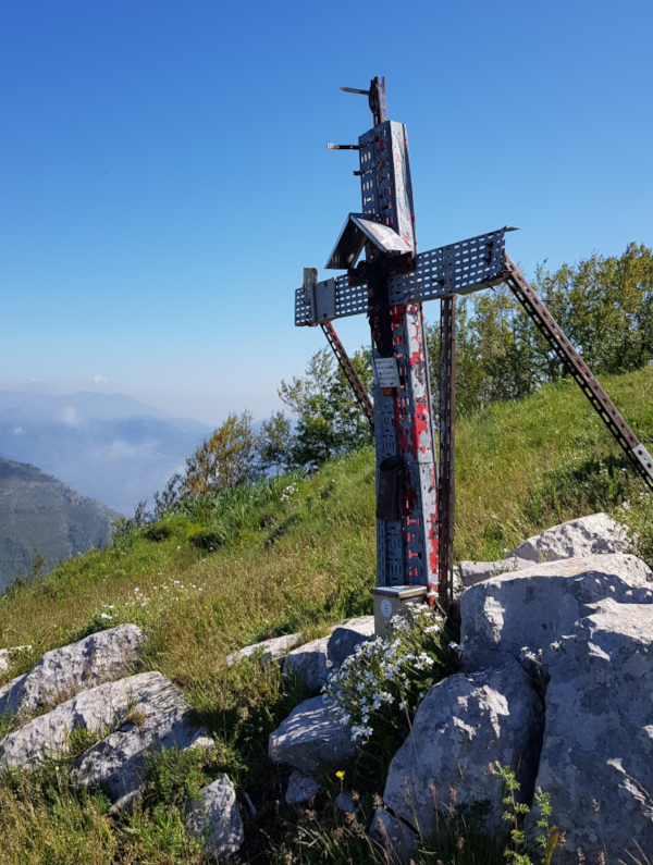 Croce su Monte Finestra vetta nord