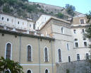 Lato interno dell'Abbazia della santissima Trinit