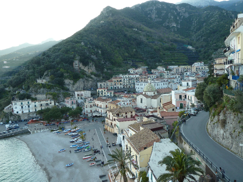 Cetara vista dalla Livello superiore della Torre_di_Cetara