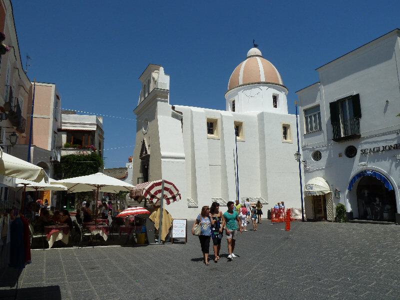 Forio Piazza Luca Balsofiore