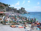 Spiaggia di Erchie (frazione di Maiori) con Torre normanna