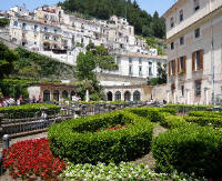 Quartiere dei pescatori e giardini Mezzacapo