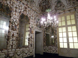 Salottino_in_Porcellana del Museo_di_Capodimonte