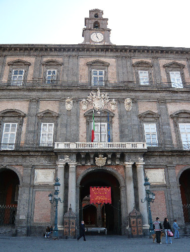 Napoli: Ingresso del Palazzo Reale