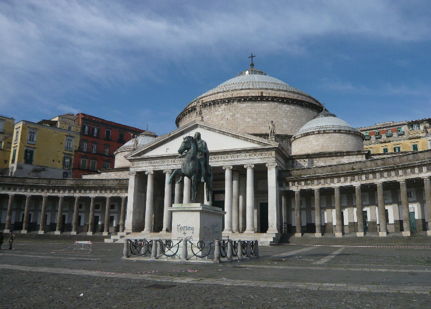 Chiesa SanFrancesco Piazza_Plebiscito di Napoli