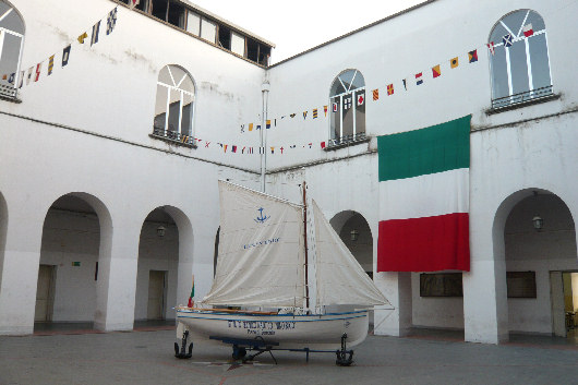 Cortile Istituto_Nautico di Piano