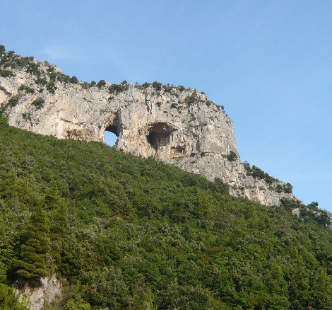 Veduta del Pertuso di Montepertuso