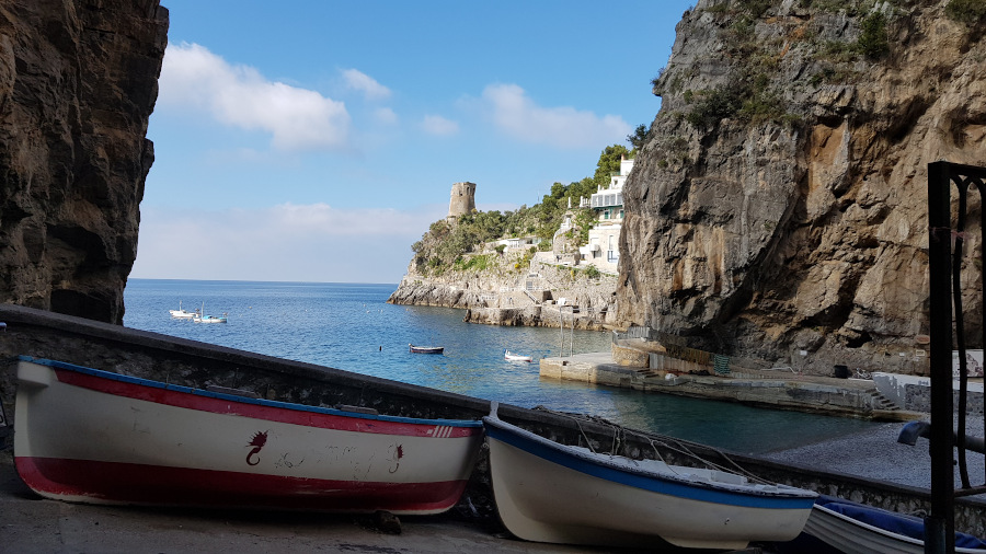 Marina di Praia e torre Asciola