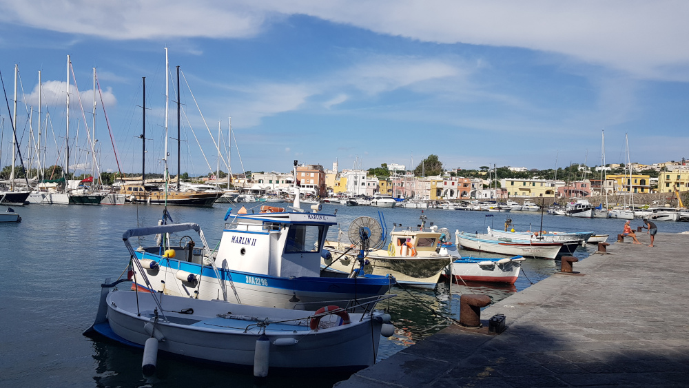 Procida foto Chiaiolella