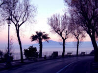 Alba a Sorrento in via Califano con veduta Vesuvio