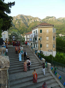 Tramonti corteo storico medievale