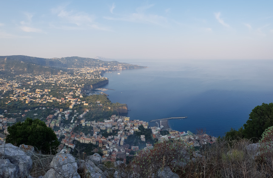  Veduta di Meta e della penisola sorrentina dal Casino borbonico