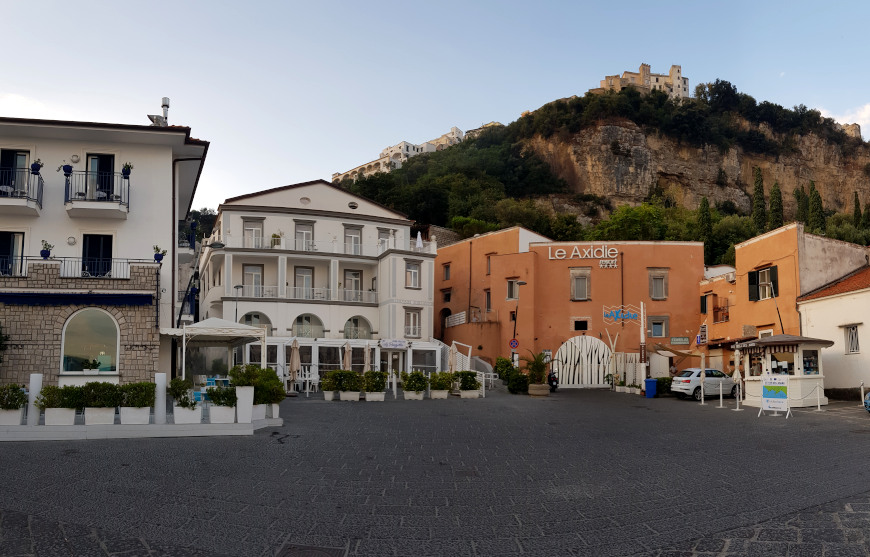 Piazza Marina d'Aequa a Seiano