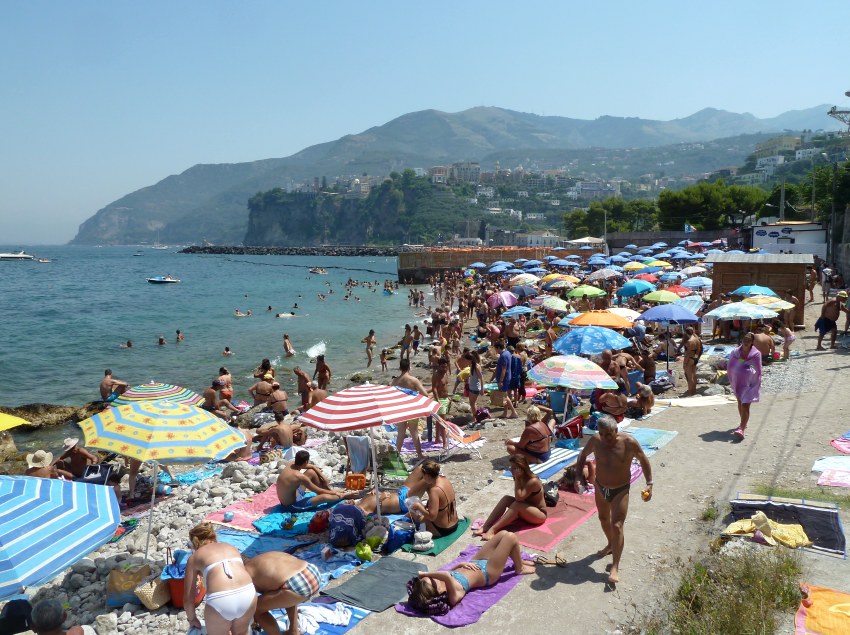 Seiano spiaggia libera Calcare