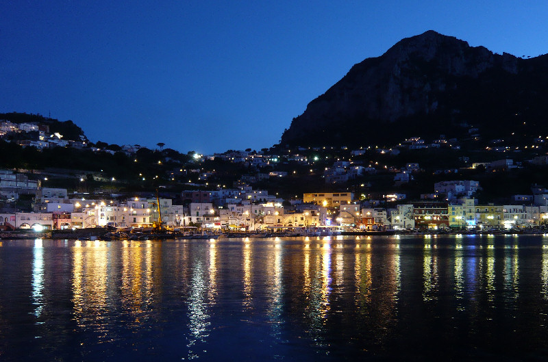 Porto di Capri by night