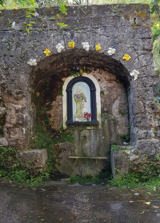 Maiolica Sant'Anna vicino alla Cappella