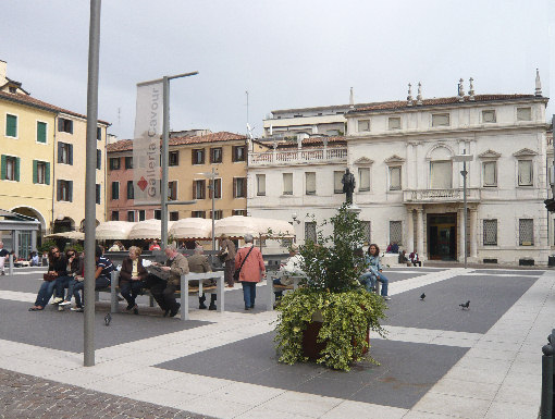 Piazza Cavour e Galleria civica di Padova