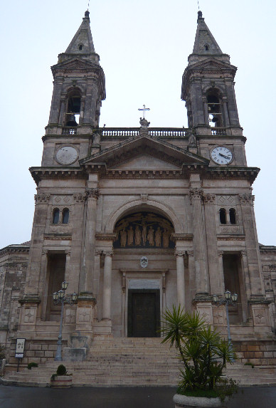 Basilica_Santi_Medici di Alberobello