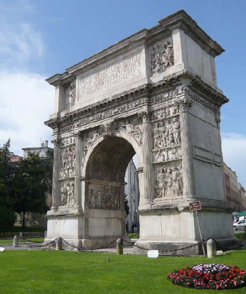 Arco_di_Traiano