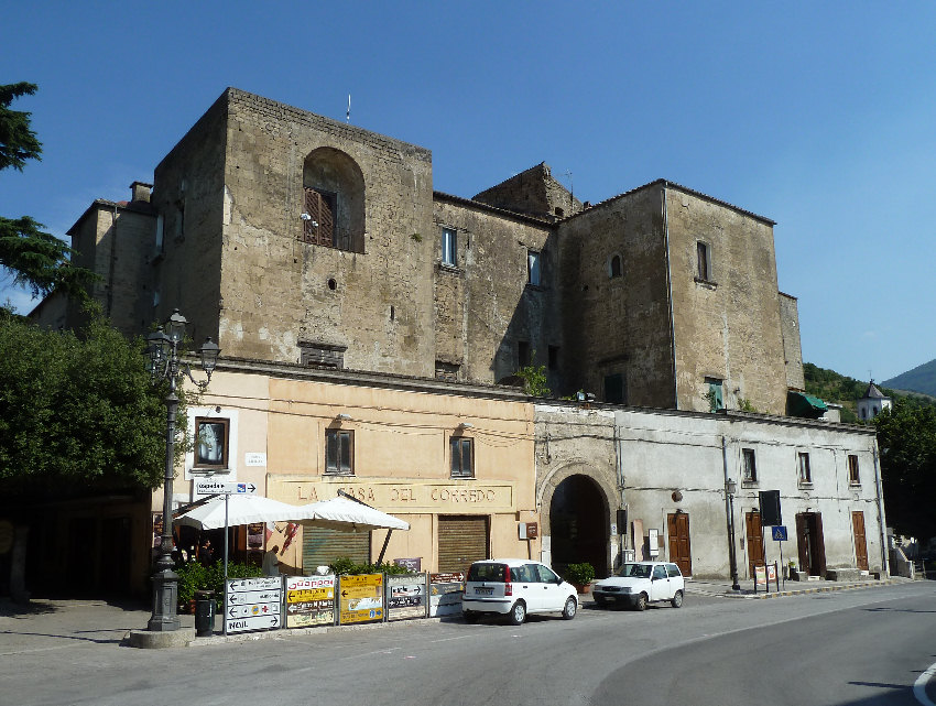 Sant'Agata dei Goti: Castello Ducale