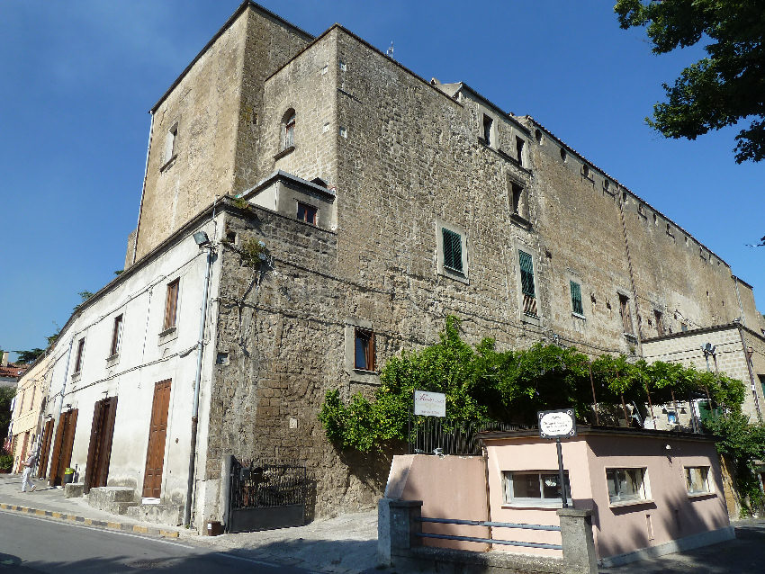 Sant'Agata dei Goti Castello Ducale