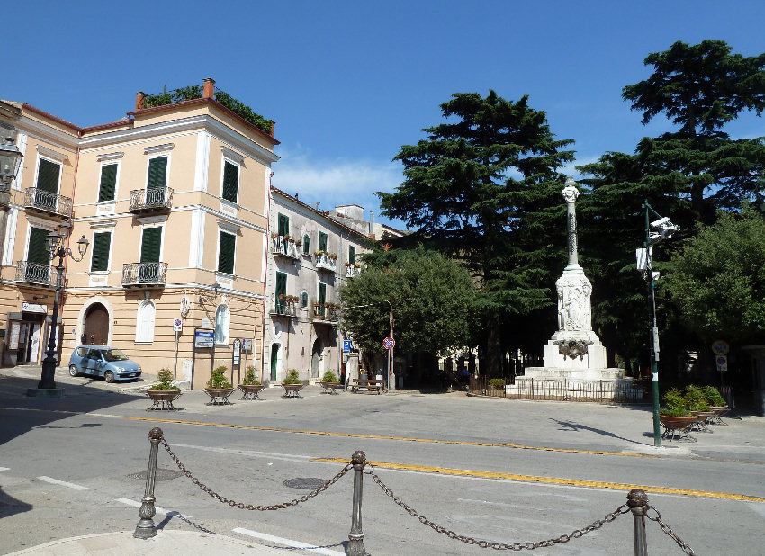 Sant'Agata dei Goti Piazza Trieste