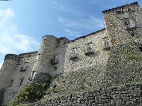 Facciata del Castello di Roccadaspide