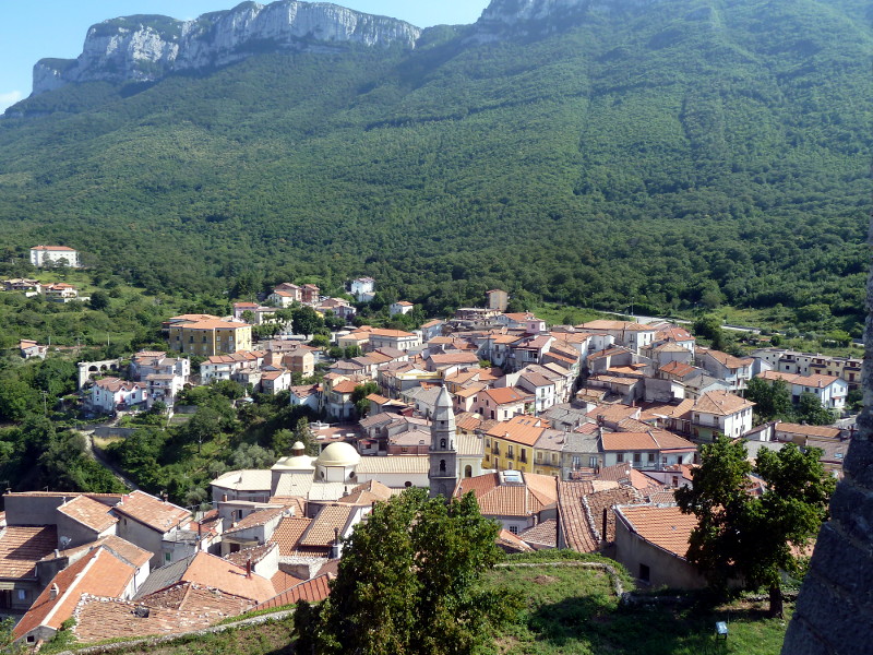 Sicignano degli Alburni con Alburni