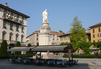 Piazza Alessandro Volta di Como