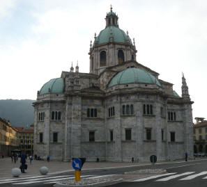 Retro del Duomo di Como