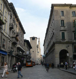 Via Duomo di Como