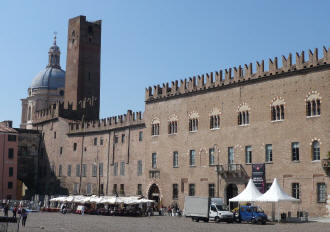 Palazzo_Bonacolsi di Mantova