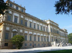 Retro della Villa_Reale di Monza